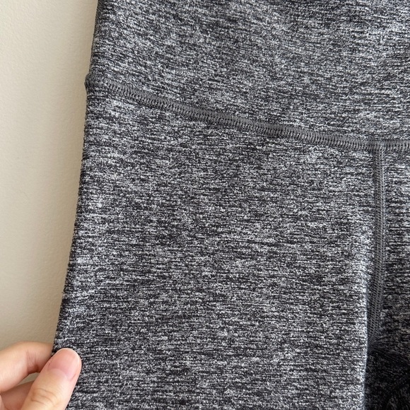 Lululemon Heather Gray High-Waisted Leggings, Size 4 - Picture 7 of 16